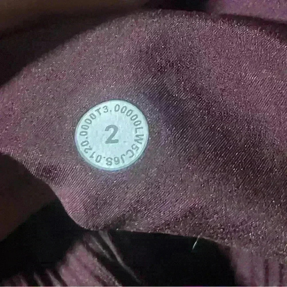 Lululemon Urban Strides Super High-Rise Pant 25" - Picture 4 of 8